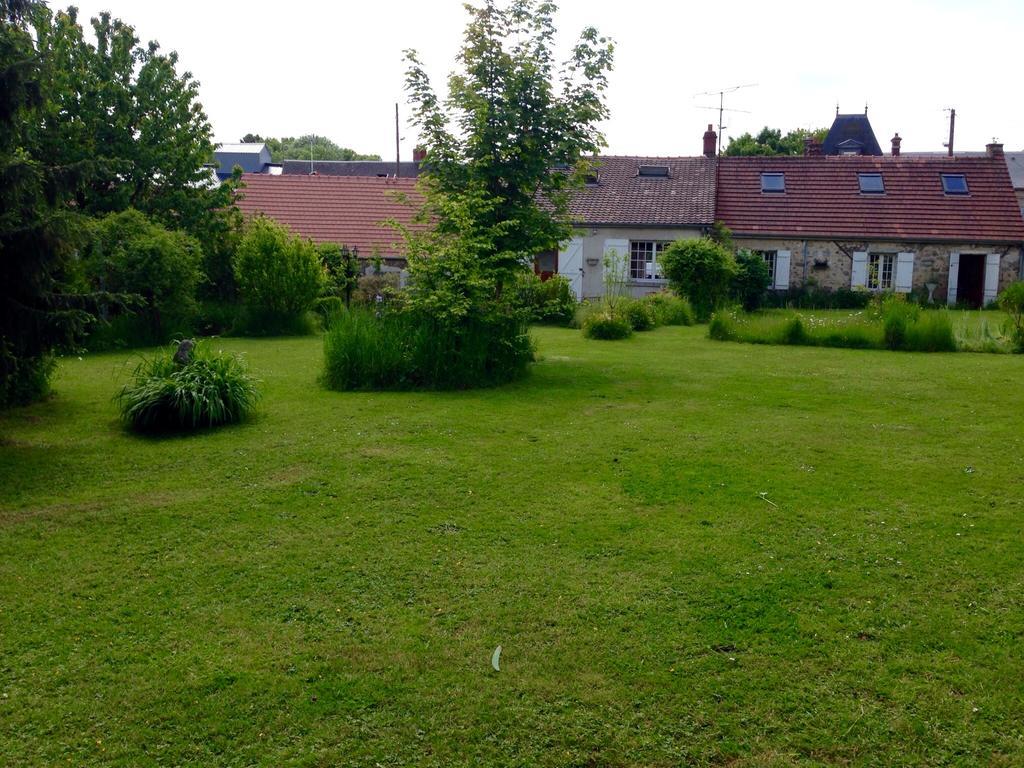 Вілла Chez Madame Titus Ormoy-Villers Екстер'єр фото